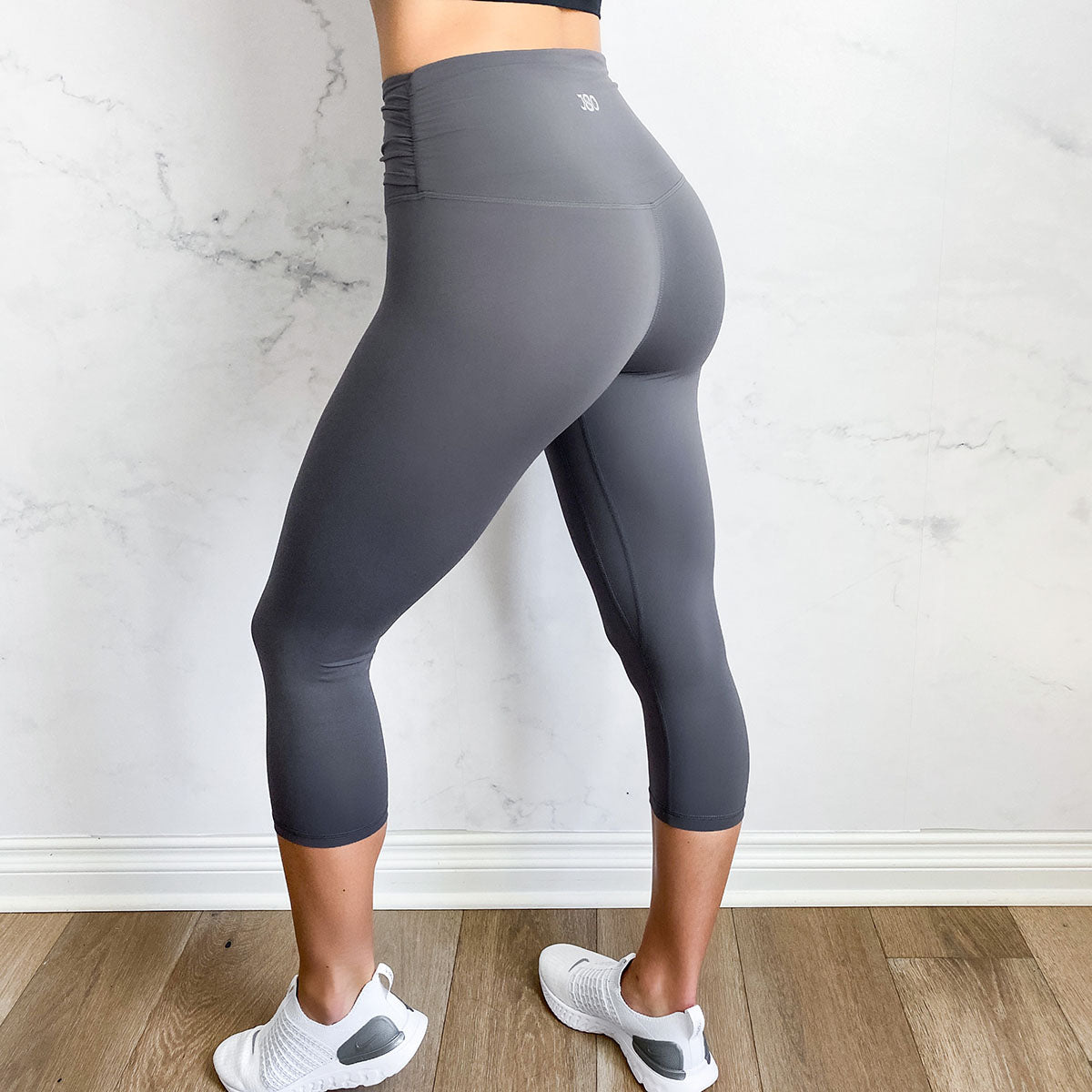 High Tied Capri Leggings