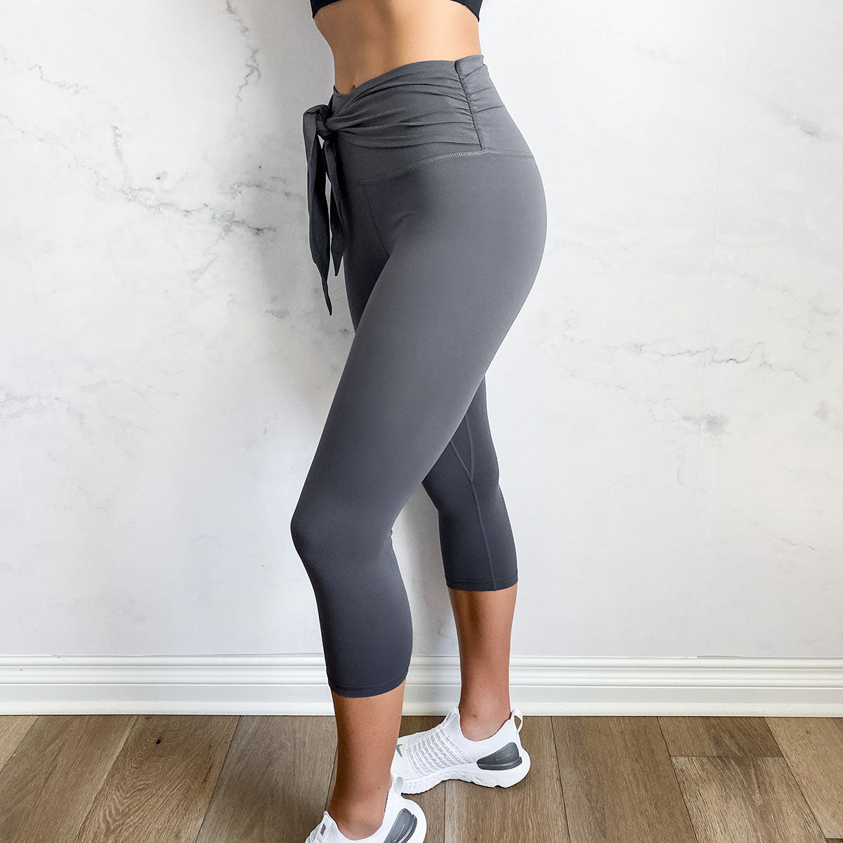 High Tied Capri Leggings