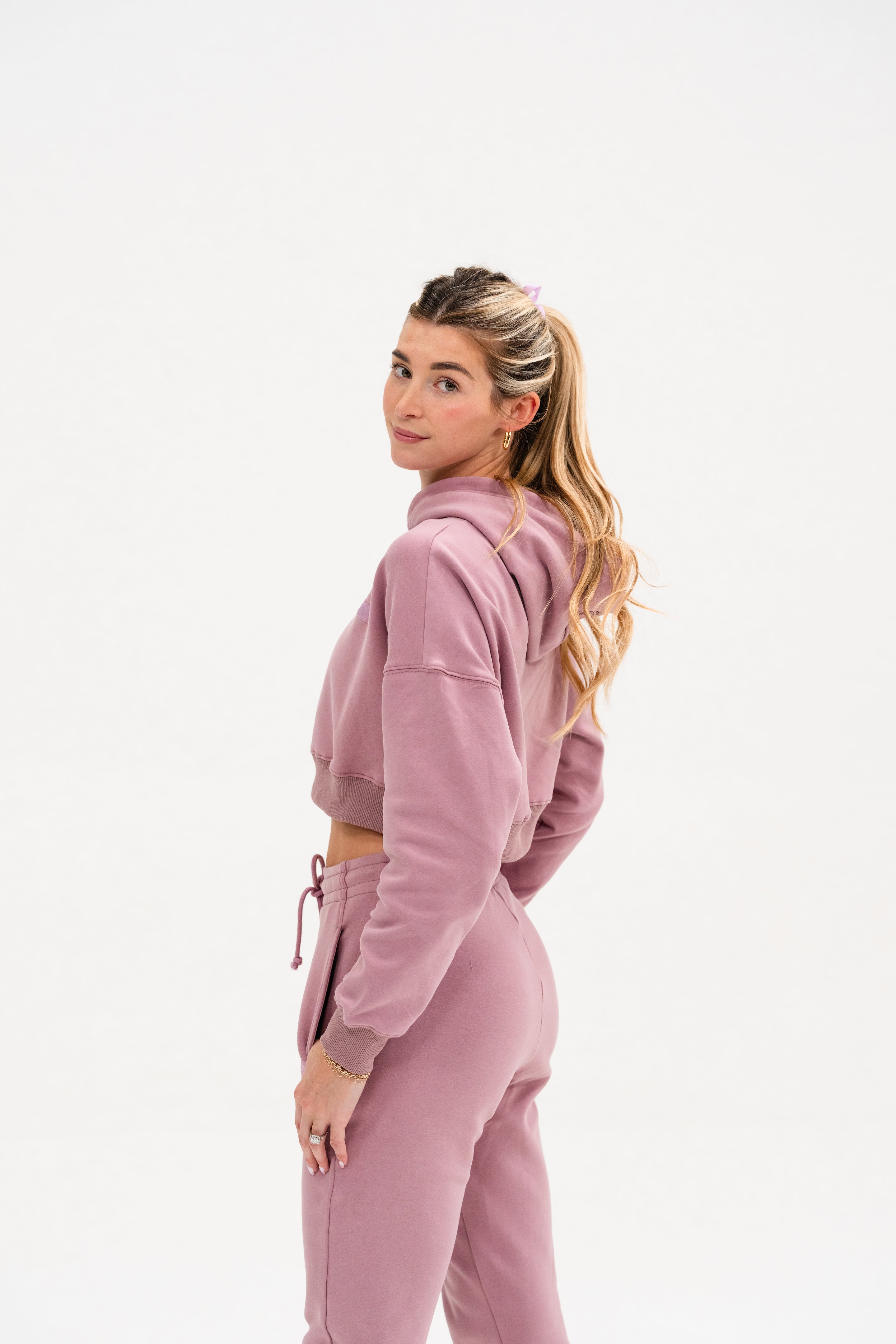 Sweatshirts & Wraps – J80FIT